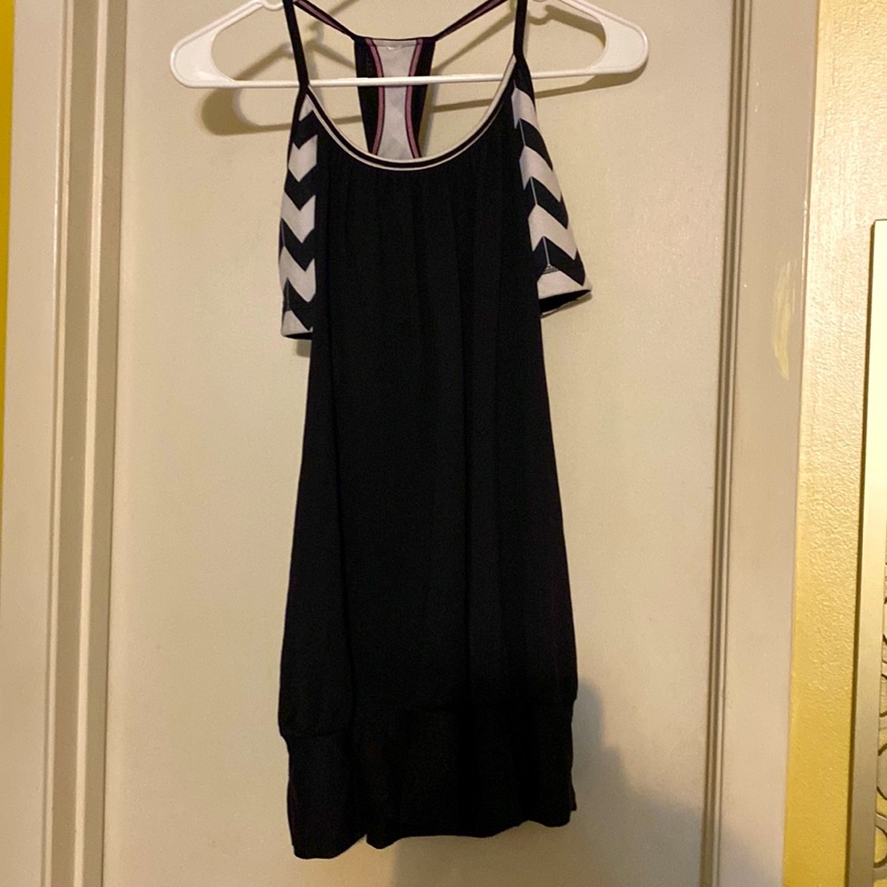 Lululemon tank with built in bra.